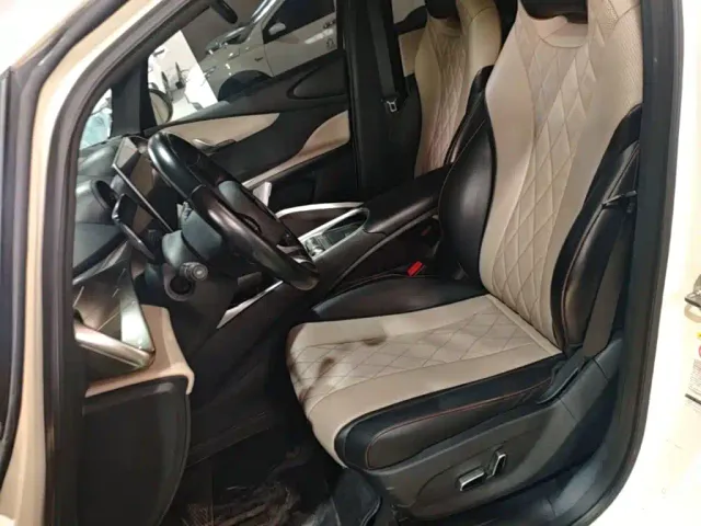 BYD Dolphin — Фото автомобиля 14