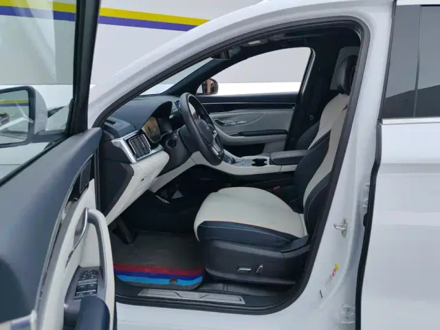 BYD Song PLUS — Фото автомобиля 9