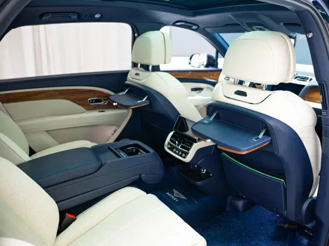 Bentley Bentayga — Фото автомобиля 13