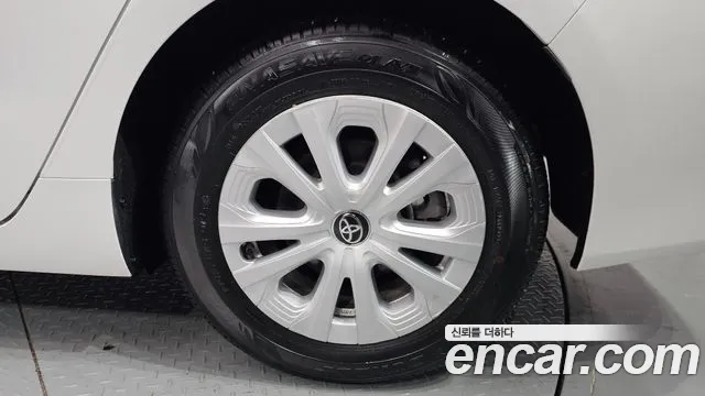 Toyota Prius — Фото автомобиля 20