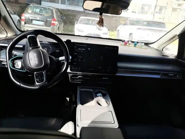 GAC Aion Y — Фото автомобиля 12