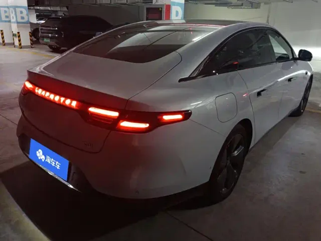 Leapmotor C01 — Фото автомобиля 3