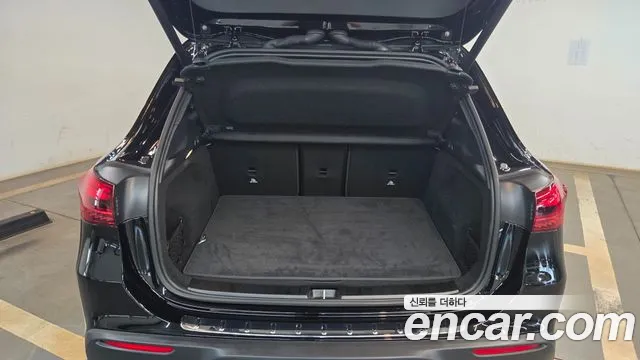 Mercedes-Benz EQA — Фото автомобиля 19