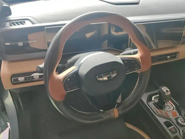 Geely ICON — Фото автомобиля 15