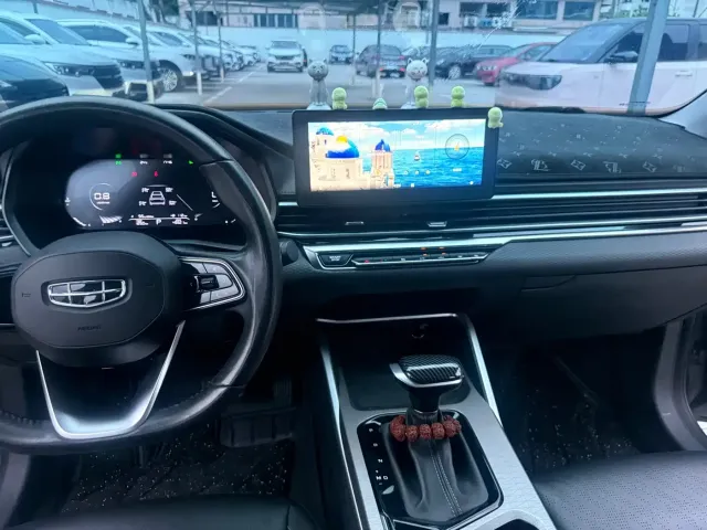 Geely Emgrand — Фото автомобиля 8