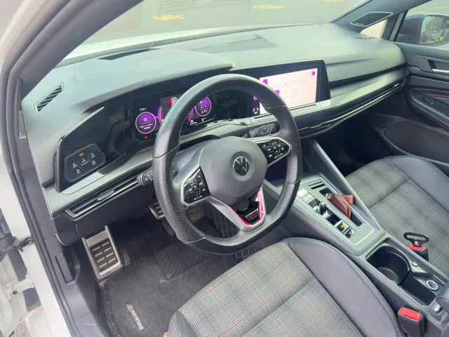 Volkswagen Golf GTI — Фото автомобиля 5