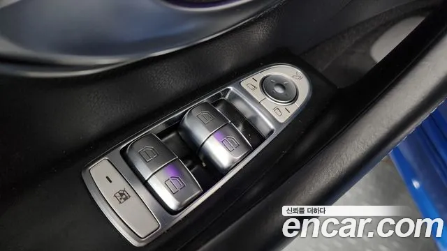 Mercedes-Benz CLS-Class — Фото автомобиля 28