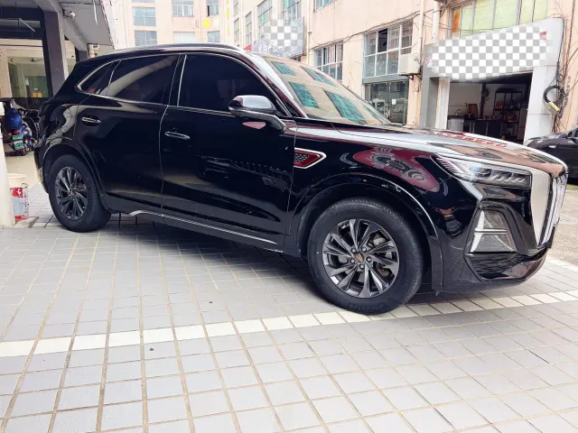 Hongqi HS5 — Фото автомобиля 3