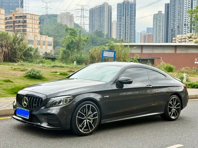 Фотография автомобиля — Mercedes-Benz C-Class AMG
