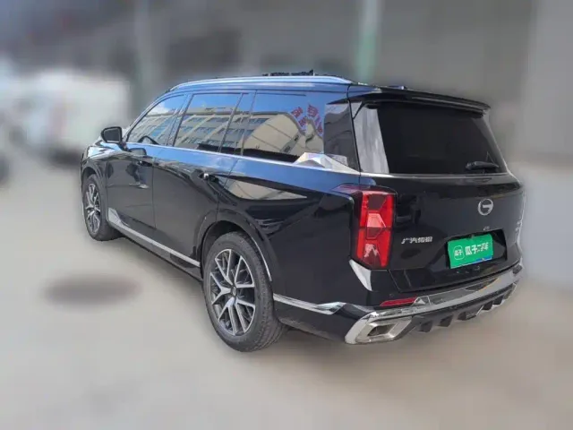 GAC Trumpchi GS8 — Фото автомобиля 4