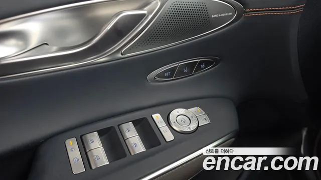 Genesis GV70 2.5T Бензин AWD — Фото автомобиля 27