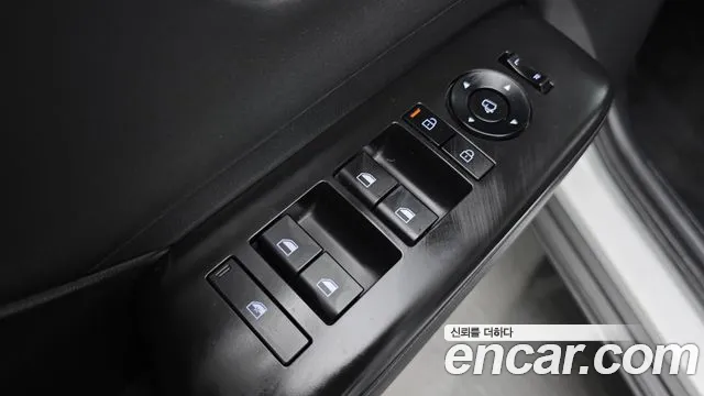 Hyundai Kona — Фото автомобиля 13