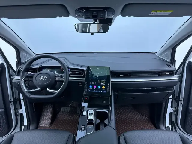Hyundai Custo — Фото автомобиля 12