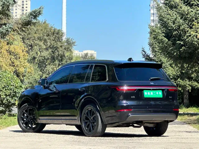 Li Auto ONE — Фото автомобиля 6