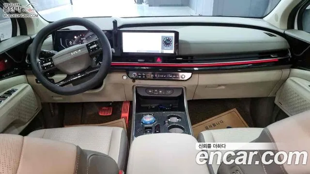 Kia Carnival Generation 4 — Фото автомобиля 5