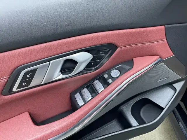 BMW 3 Series — Фото автомобиля 11