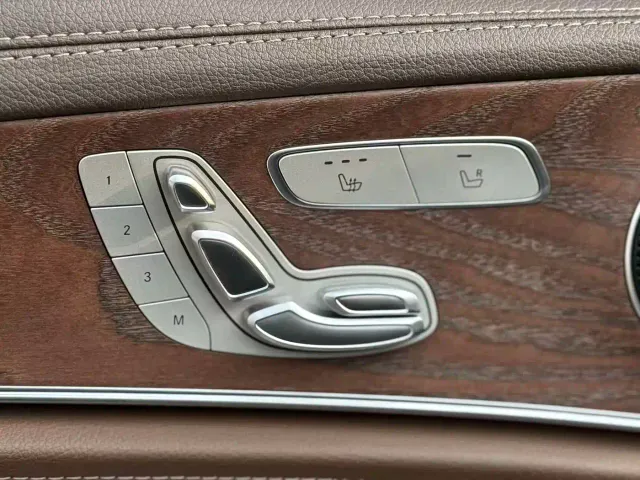 Mercedes-Benz E-Class — Фото автомобиля 6