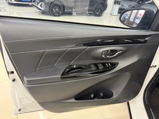 Toyota YARiS L Zhi Xuan — Фото автомобиля 8