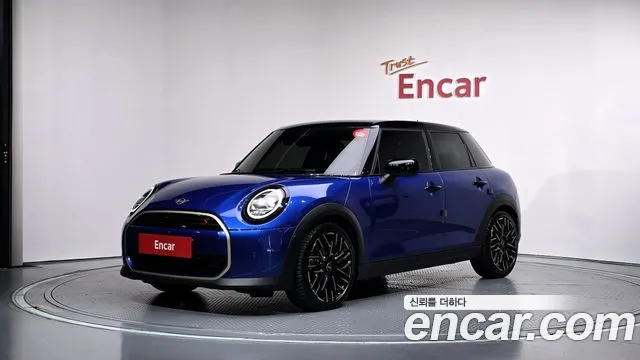 Фотография автомобиля — MINI Cooper 4th Gen