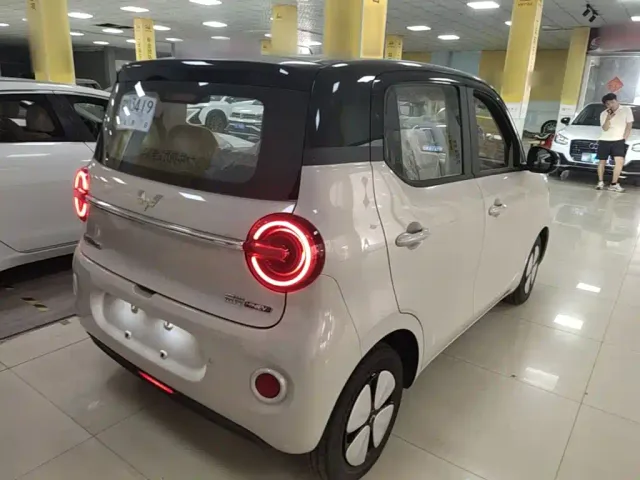 Wuling Hongguang Mini EV — Фото автомобиля 6