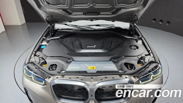BMW iX3 G08 (2020–2024) — Фото автомобиля 9