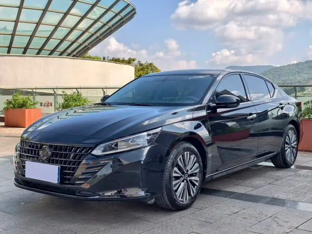 Фотография автомобиля — Nissan Teana