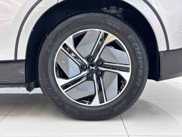 Xpeng G6 — Фото автомобиля 7