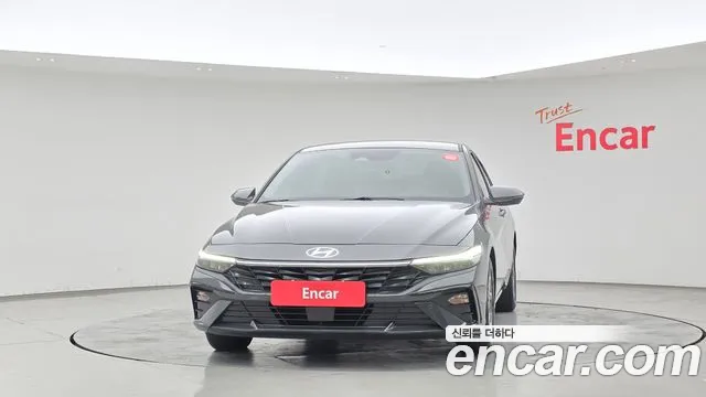 Hyundai Avante CN7 — Фото автомобиля 3