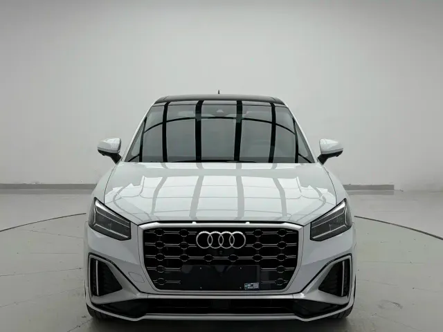 Audi Q2L — Фото автомобиля 4