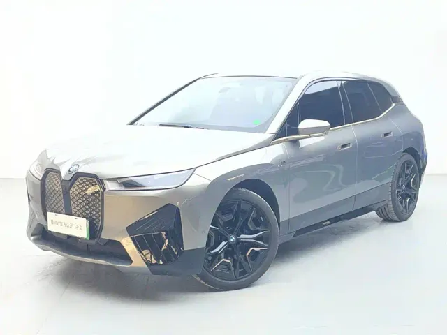 Фотография автомобиля — BMW iX M60