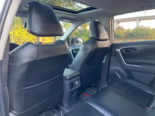 Toyota RAV4 — Фото автомобиля 27
