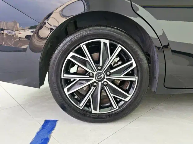 GAC Trumpchi E8 — Фото автомобиля 6