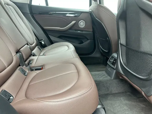 BMW X1 — Фото автомобиля 12