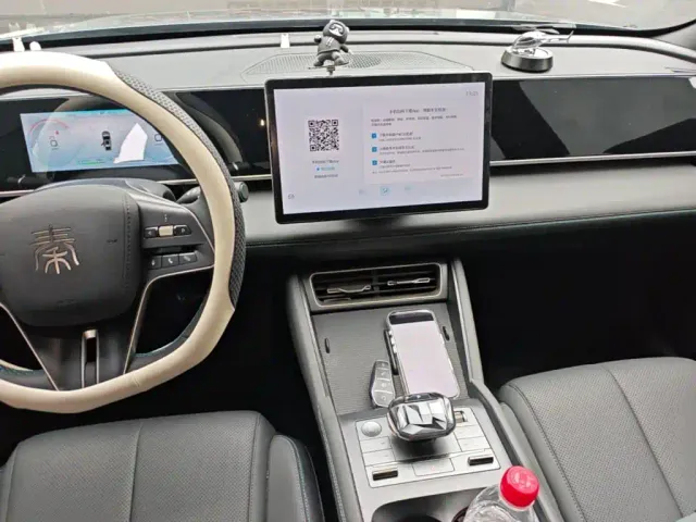 BYD Qin L — Фото автомобиля 12