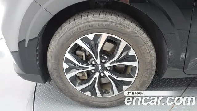 Kia Canival Carnival 4 поколение 9 мест Prestige — Фото автомобиля 5