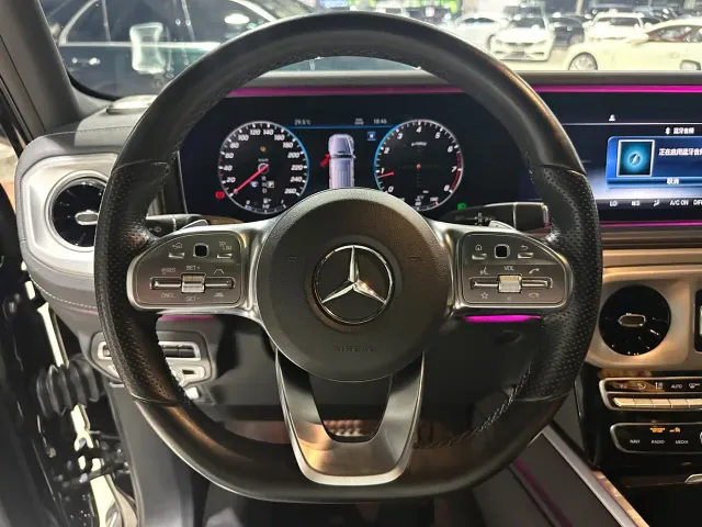 Mercedes-Benz G-Class — Фото автомобиля 10
