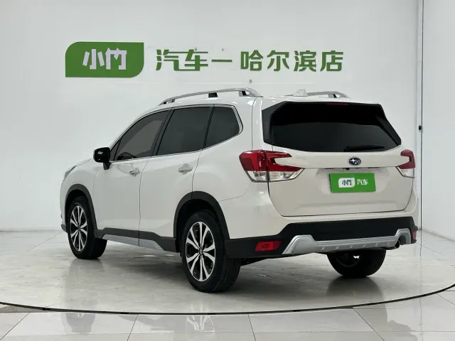 Subaru Forester — Фото автомобиля 4