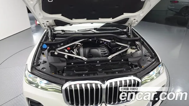 BMW X7 G07 — Фото автомобиля 9