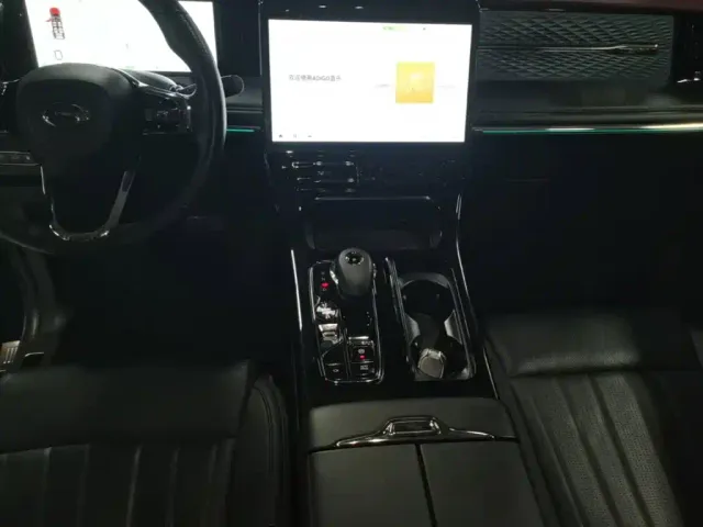 GAC Trumpchi E9 — Фото автомобиля 13