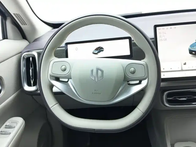 Leapmotor B10 — Фото автомобиля 15