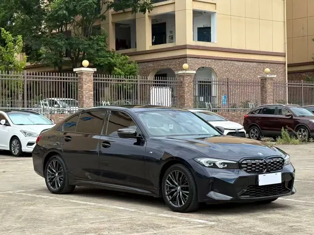 BMW 3 Series — Фото автомобиля 3