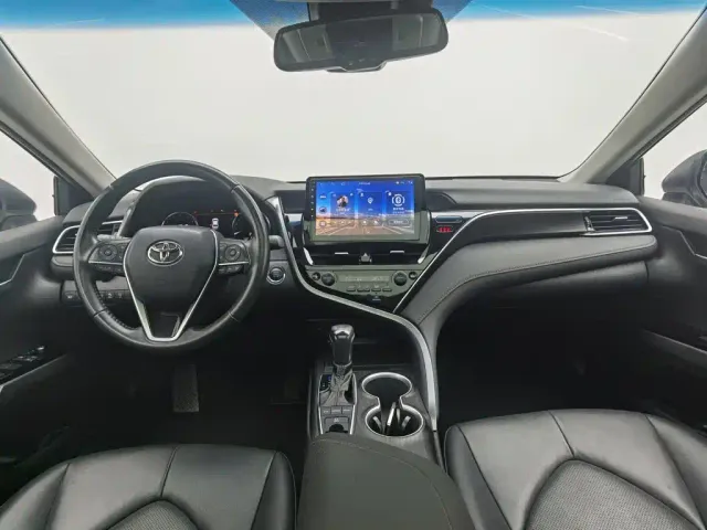 Toyota Camry — Фото автомобиля 5