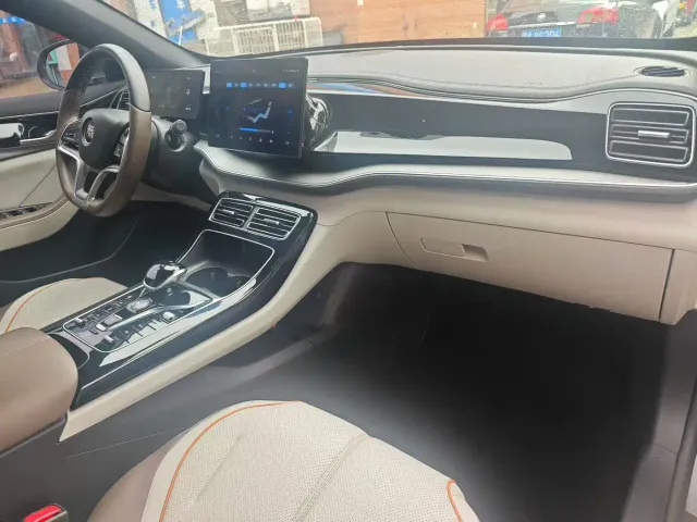 BYD Qin PLUS — Фото автомобиля 8