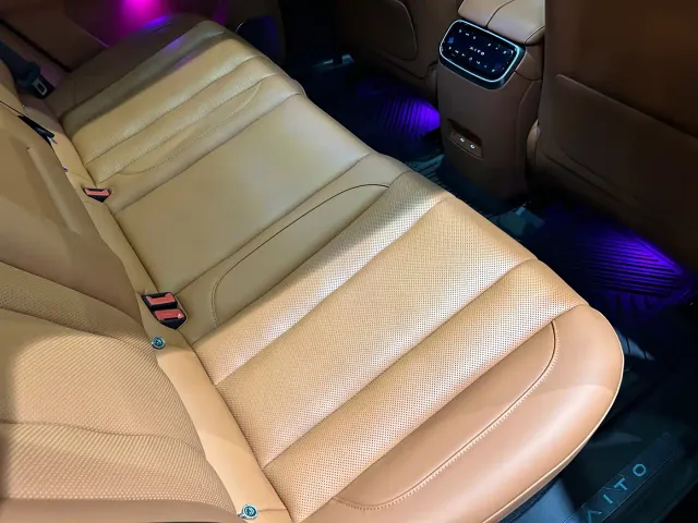 Aito M7 — Фото автомобиля 14
