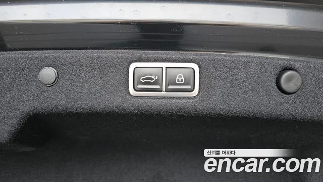 Hyundai Grandeur Grandeur (GN7) 3.5 Бензин 2WD — Фото автомобиля 28