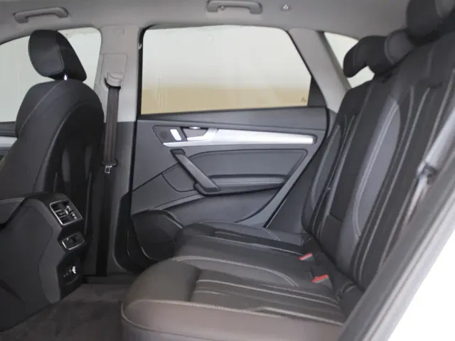 Audi Audi Q5L 2024 Model 40 TFSI Fashion Dynamic — Фото автомобиля 8