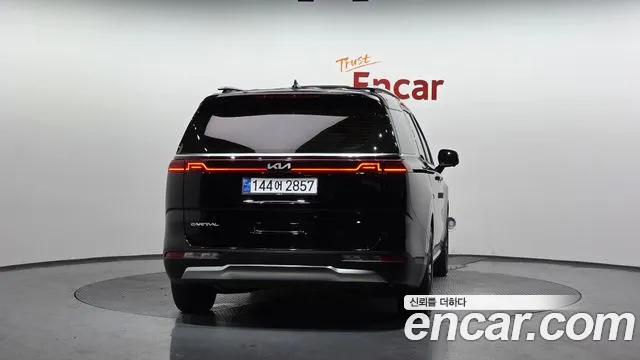 Kia Canival Carnival 4 поколение 7 мест Signature — Фото автомобиля 3