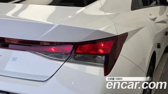 Hyundai Avante CN7 — Фото автомобиля 8