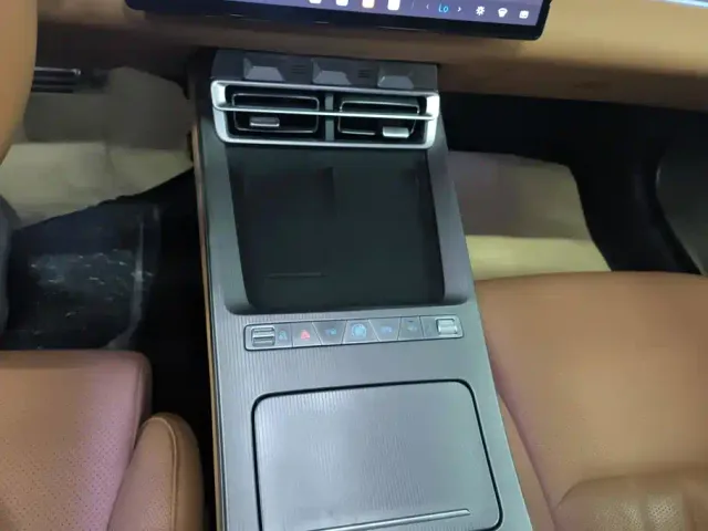 BYD Han L — Фото автомобиля 16