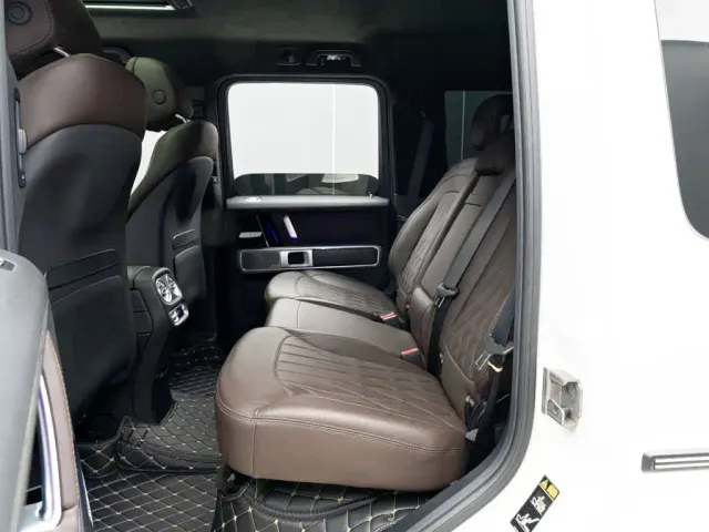 Mercedes-Benz G-Class — Фото автомобиля 11